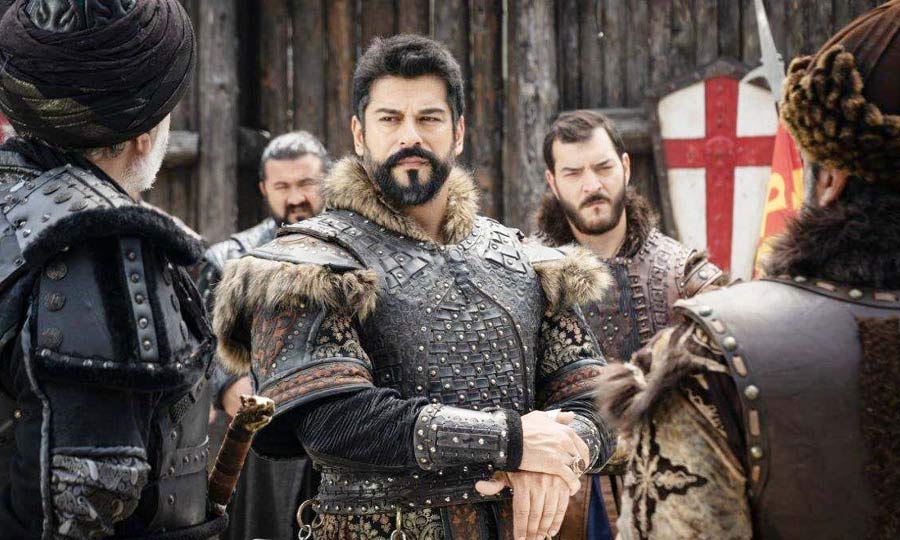 Brace yourself for the heart-pounding Kuruluş Osman Season 5 Episode 160 (Urdu subtitles)! Witness Osman Bey strategize to capture Mekece Castle, while Bala Hatun confronts a suspicious Melike Hatun. New alliances form and betrayals simmer. Don't miss the action on NiaziPlay!