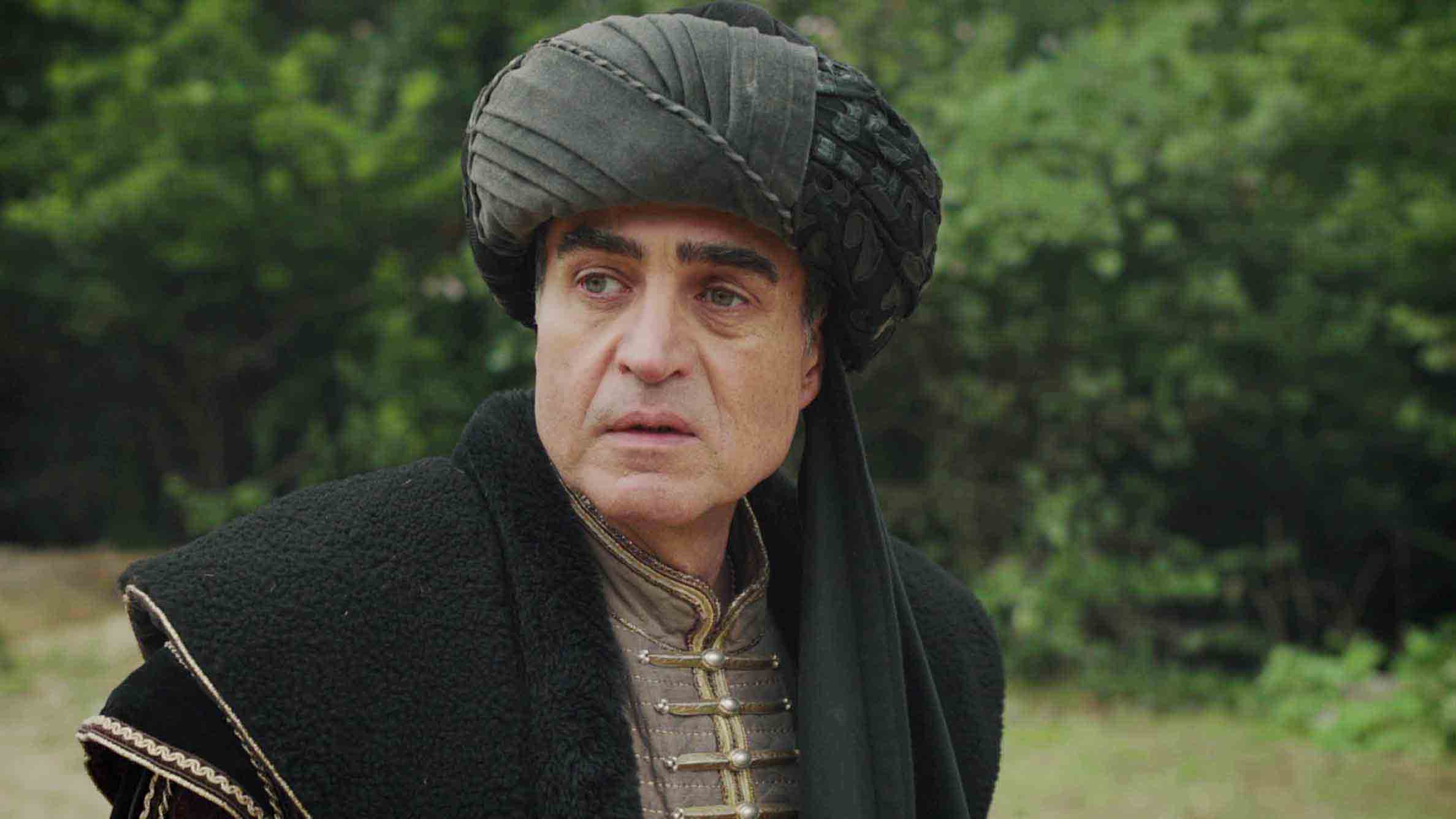 Brace yourself for a heart-stopping episode of Mehmed Fatihli Sultanı (Season 1, Episode 12 with English subtitles)! Witness a devastating cannon explosion, the kidnapping of Mara, and Mehmed's determination to overcome treachery. Will he conquer his enemies and his despair? Find out on NiaziPlay!