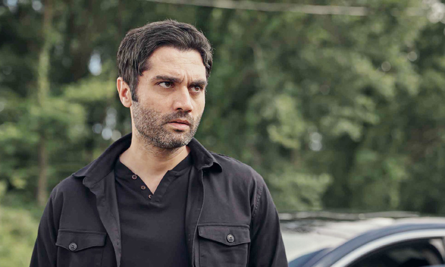 Brace yourself for a heart-stopping episode of Teşkilat (Season 4 Episode 110 with Urdu subtitles)! Witness Ömer and his team facing a deadly threat, a devastating personal blow for Korkut, and a race against time for Ömer's health. Unravel the secrets and fight for survival on NiaziPlay!