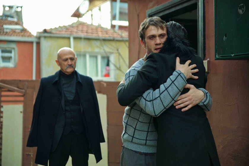 Yamaç's dramatic return in Çukur Episode 116 with Urdu subtitles