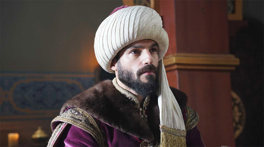 Brace yourself for a thrilling episode of Mehmed Fetihler Sultani (Season 2, Episode 17) with English subtitles on NiaziPlay. Mehmed confronts betrayal as he seeks vengeance for Hayrettin's death. Meanwhile, a power struggle unfolds in Byzantium, threatening the Ottoman siege.