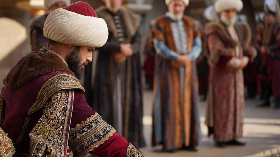 Brace yourself for a captivating episode of Mehmed Fetihler Sultani (Season 2, Episode 19) with English subtitles on NiaziPlay. Witness the fallout from Baltaoğlu's mistake, the arrival of Giustianni in Constantinople, and the escalating tensions as both sides prepare for the siege.