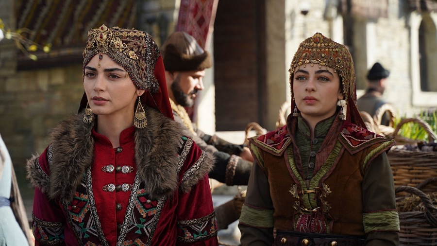 Explore the intense developments in Kurulus Osman Season 6 Episode 170 as Osman Bey plans to conquer Akhisar and confronts powerful enemies. Watch with English subtitles on NiaziPlay.