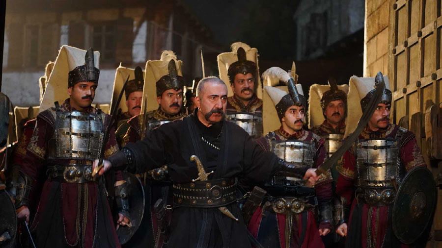 Watch Mehmed Fetihler Sultani Season 2 Episode 29 with English Subtitles. Dive into the gripping events of Bolum 29, featuring palace conspiracies, battles, and Byzantine intrigue. Stream now on NiaziPlay.