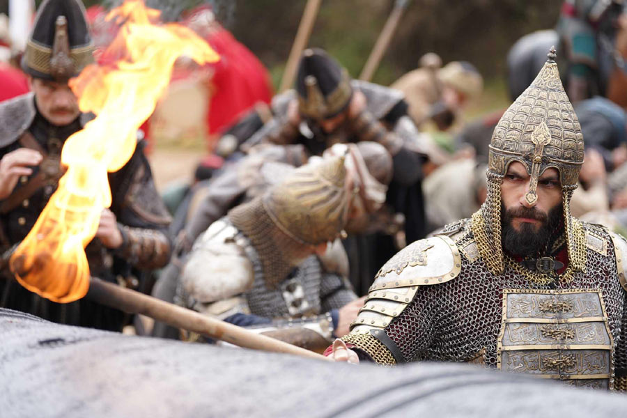 Watch Mehmed Fetihler Sultani Season 2 Episode 31 with English Subtitles. Follow Sultan Mehmed’s battle against betrayal and internal strife as the conquest of Constantinople nears. Stream now on NiaziPlay.