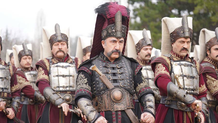 Mehmed Fetihler Sultani Season 2 Episode 36 Urdu Subtitles – Sultan Mehmed prepares for the ultimate battle! Watch Bolum 36 with Urdu Subtitles exclusively on NiaziPlay.