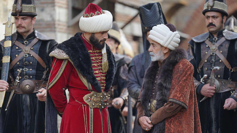 Watch Mehmed Fetihler Sultani Season 2 Episode 44 Urdu Subtitles on NiaziPlay. Sultan Mehmed reshapes the empire, but secret organizations plot in the shadows. Bolum 44 delivers political intrigue, architectural dreams, and betrayal in SEASON 2.