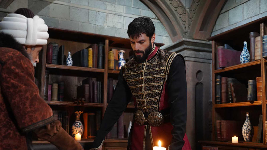Watch Mehmed Fetihler Sultani Season 2 Episode 45 Urdu Subtitles on NiaziPlay as Sultan Mehmed's reforms face threats from a dangerous underground group. Bolum 45 of SEASON 2 is packed with betrayal, politics, and vision. Watch now in HD.