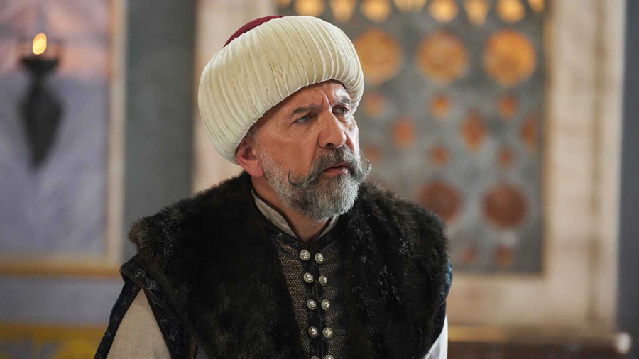 Watch Mehmed Fetihler Sultani Season 2 Episode 46 Urdu Subtitles as Mehmed hunts down betrayal, Beyazid mysteriously disappears, and Agamemnon targets Ottoman justice. Don’t miss SEASON 2 Bolum 46 in Urdu on NiaziPlay.