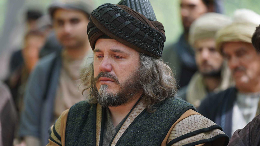 Watch Mehmed Fetihler Sultani Season 2 Episode 46 English Subtitles as Sultan Mehmed faces the escape of his son Beyazid and a threat to Ottoman justice by Agamemnon. SEASON 2 Bolum 46 brings intense political drama and emotion. Stream now on NiaziPlay.