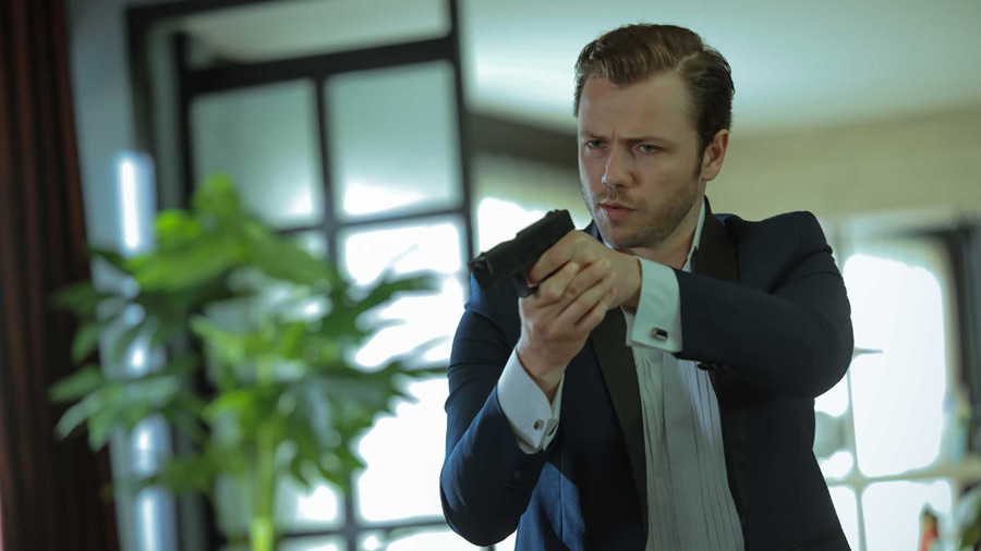 Watch Teskilat Season 5 Episode 145 Urdu Subtitles as Altay faces deadly raids, Korkut chases secrets, and a foreign threat shakes the Organization. SEASON 5 Bolum 145 delivers action, espionage, and emotional depth. Stream now on NiaziPlay.