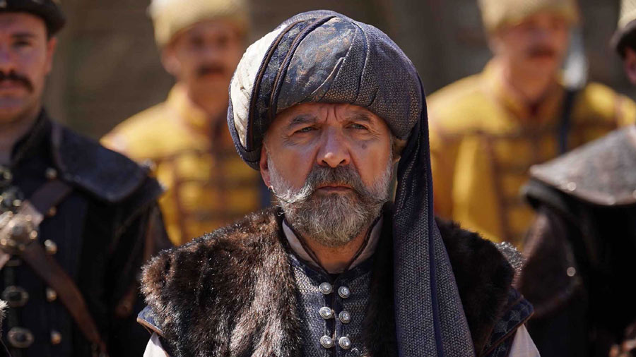 Watch Mehmed Fetihler Sultani Season 2 Episode 48 Urdu Subtitles on NiaziPlay. As Zağanos sets a deadly trap and Vlad pledges allegiance to Mehmed, Bolum 48 takes SEASON 2 to a thrilling new height.